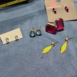 #37 Paparazzi Women's Multicolor Earring Set